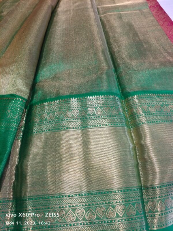 Pink Kanjivaram Silk Saree With Floral Pattern - Image 2