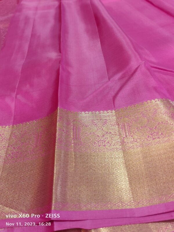 Bright Pink Kanjivaram Silk Saree With Floral Pattern - Image 2