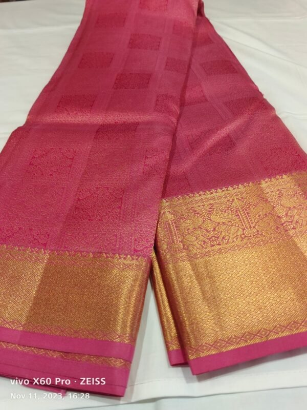 Bright Pink Kanjivaram Silk Saree With Floral Pattern - Image 3