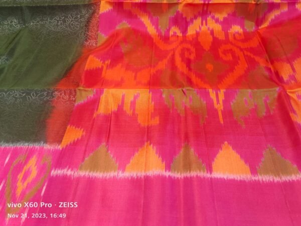 Green Coimbatore Silk  Handloom Saree - Image 2