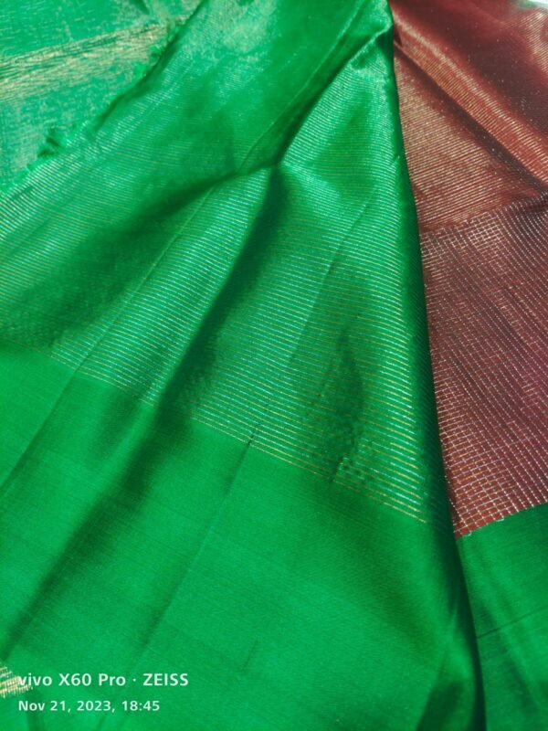 Green Coimbatore Silk  Handloom Saree - Image 3