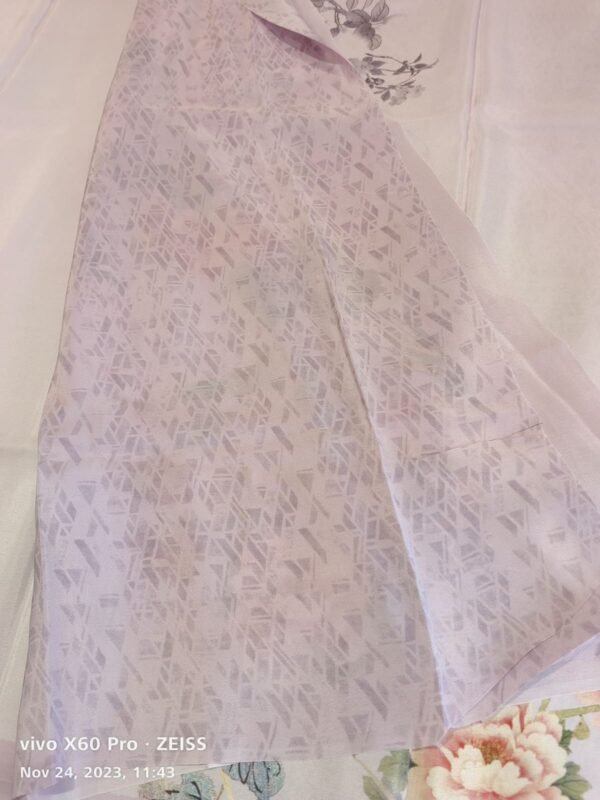 Cream Crepe Saree with Floral Print - Image 3