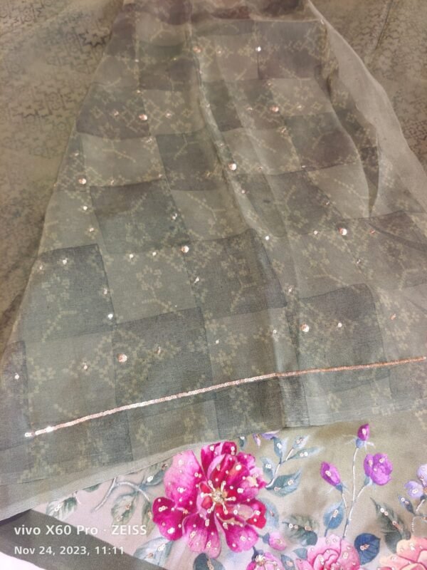 Dark Green Crepe Saree with Floral Print - Image 3