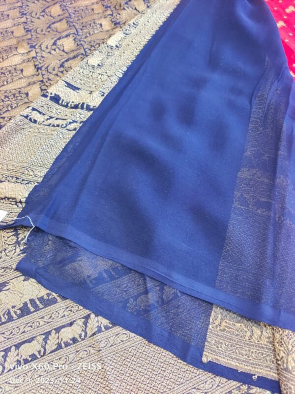 Blue and Red Banarasi Crepe Silk Saree - Image 3